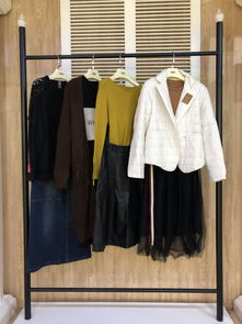 從廣東批發(fā)市場(chǎng)洞察女裝潮流 折扣高端與季節(jié)新款采購(gòu)指南